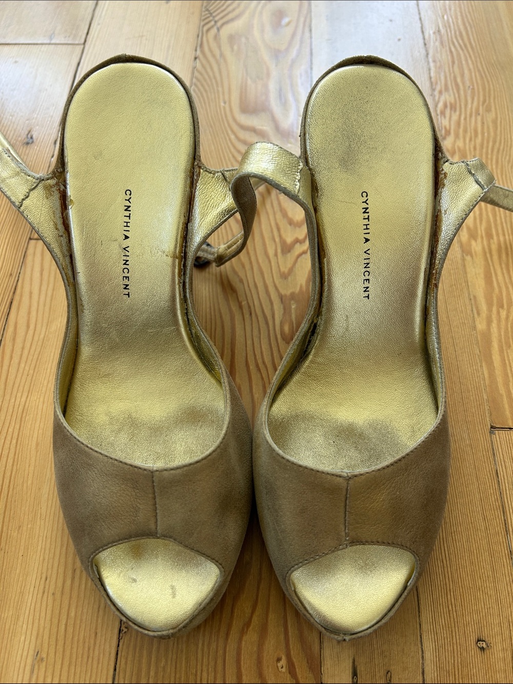 Cynthia Vincent Gold Peep-Toe Strappy Heels with buckle size 7 made in italy